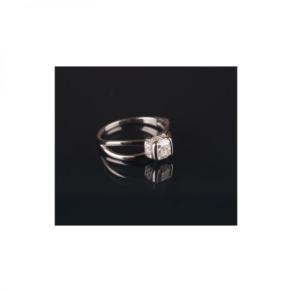 Exkluzívny zásnubný prsteň s diamantom 0.50 ct, Cushion