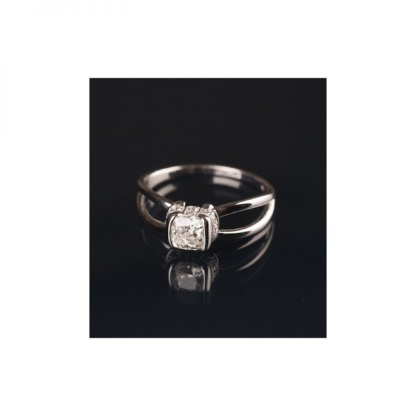 Exkluzívny zásnubný prsteň s diamantom 0.50 ct, Cushion