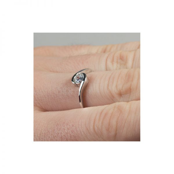 Solitérny zásnubný prsteň s diamantom 0.25 ct