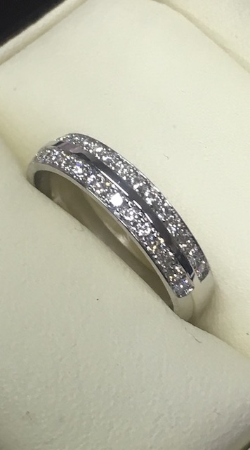 Svadobna-obrucka-dvojradova-s-diamantmi-2 diamanty