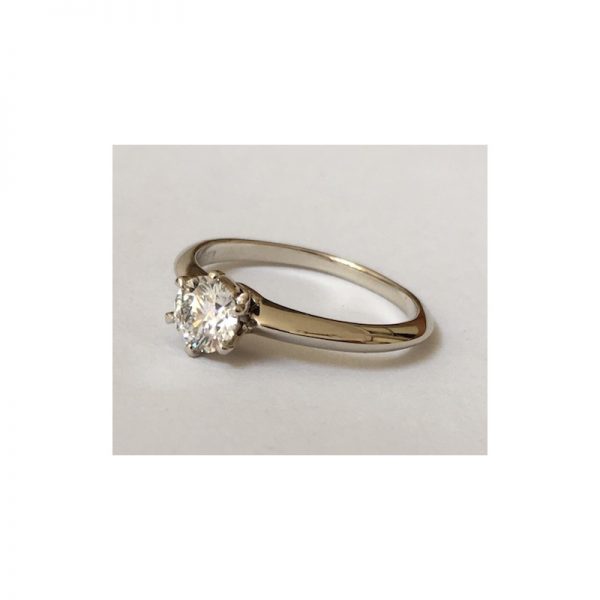 Romantický zásnubný prsteň s diamantom 0.50 ct,