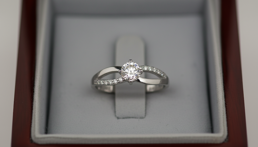 Prsteň s diamantom 0.40 ct + 0.15 ct, model sol 8079, biele zlato 14 K - 3